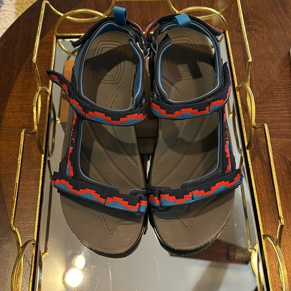 TEVA Kid's Tanza Sandal Red and Blue Size 4 - Picture 1 of 4